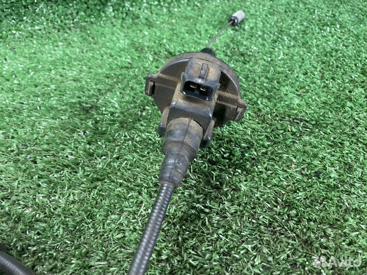 Тросик газа Volkswagen Bora