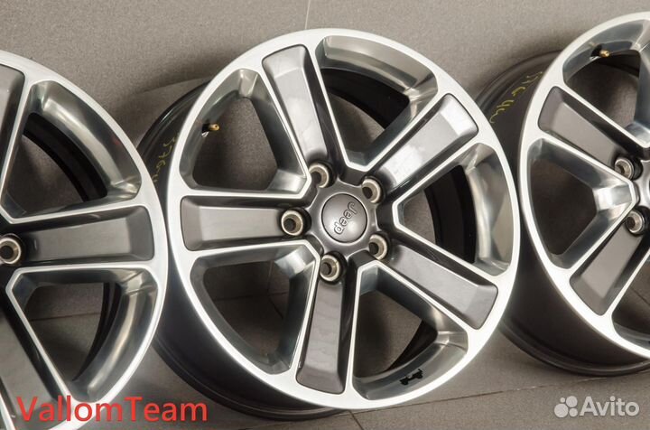 Лот KA5787 Оригинальные 18-е диски jeep 5шт