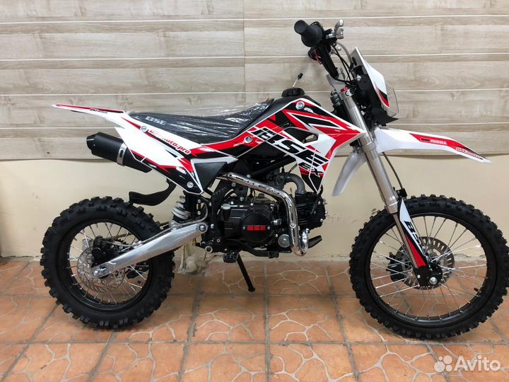 Мотоцикл BSE EX 125Е (красный)