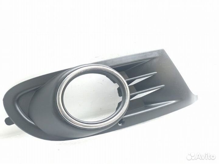 Накладка противотуманной фары передняя правая