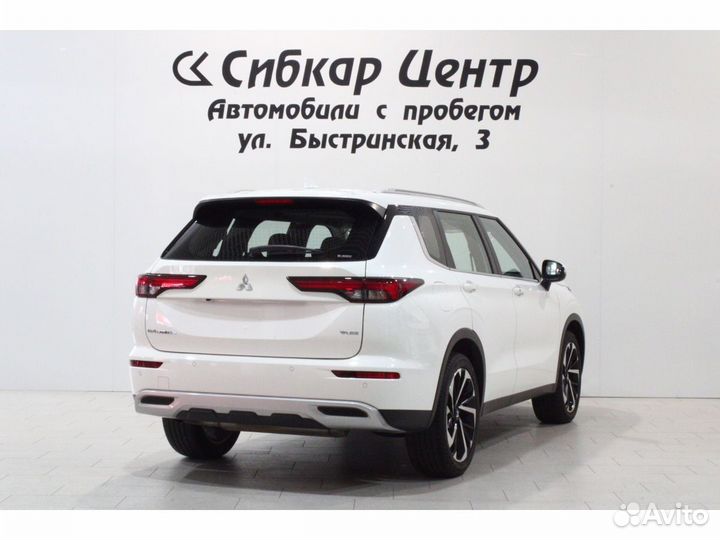 Mitsubishi Outlander 2.5 CVT, 2022, 2 200 км