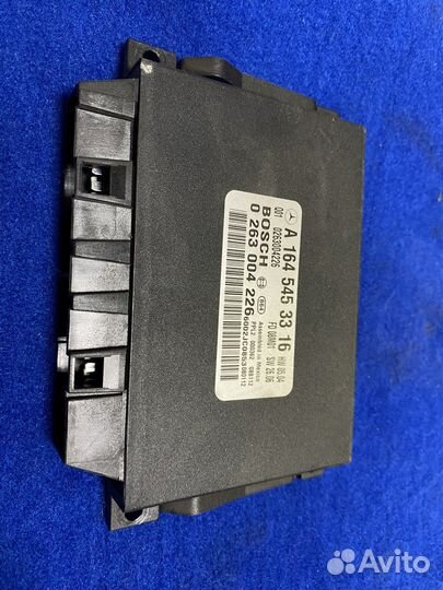 Mercedes benz блок парктроник a1645453316