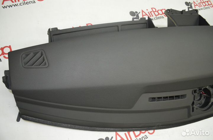 Торпедо панель приборов Land Rover