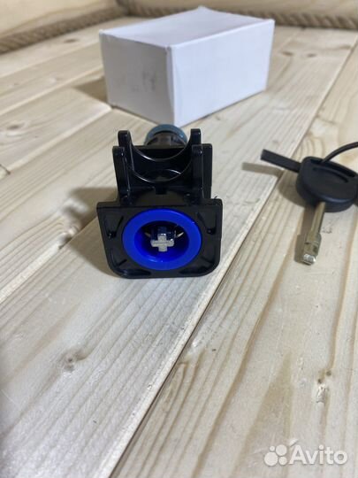 Личинка замка капота Ford Transit 7 2006-2013