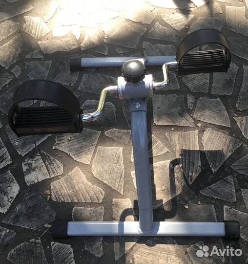 Мини велотренажёр