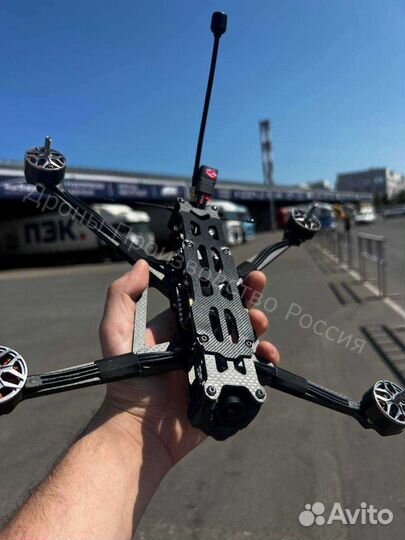 Квадpокоптeр FPV Piranha 7 и 10 дюймoв