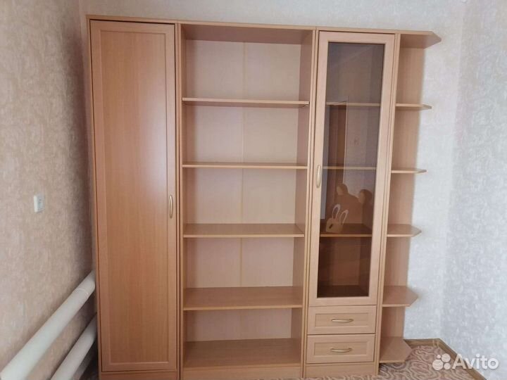 Шкафы и стеллажи