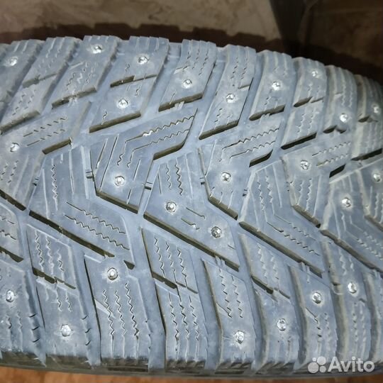 Hankook Winter I'Pike RS2 W429 215/65 R16 102T