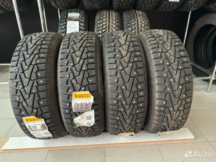 Pirelli Ice Zero 215/60 R16 121