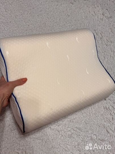 Подушка совершенно новая., памятью 43/35/12