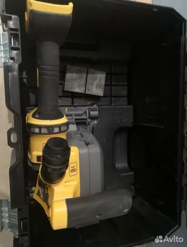 Штроборез Dewalt DCG200