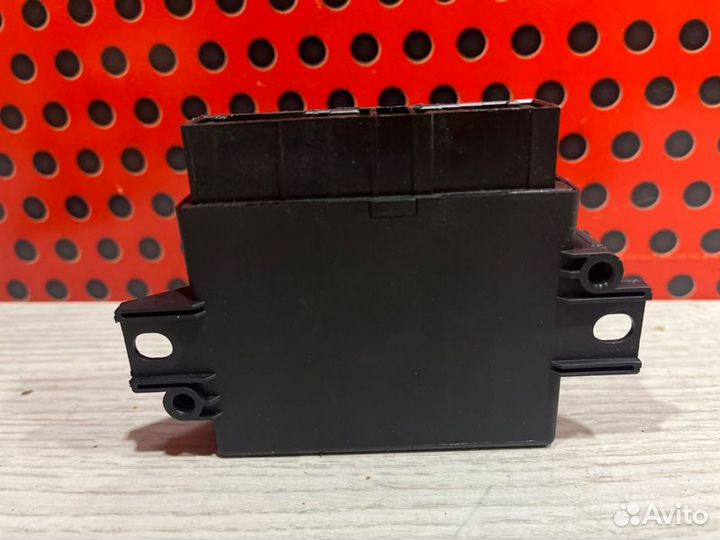 Блок управления парктроником Land Rover Range