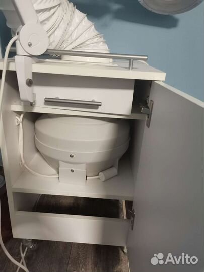 Вытяжка для маникюра и педикюра