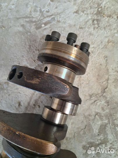 Коленвал Mercedes W203