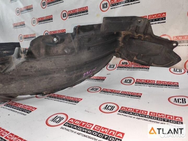 Подкрылок передний правый toyota gaia