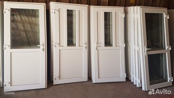 Дверь пластиковая входная 800 на 2000