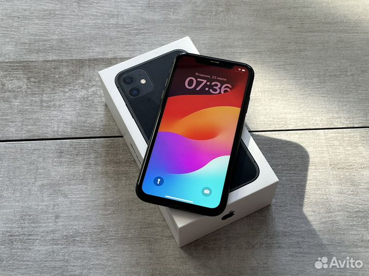 iPhone 11, 64 ГБ