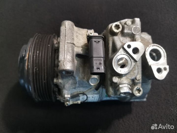 Компрессор кондиционера Mercedes W205 M274