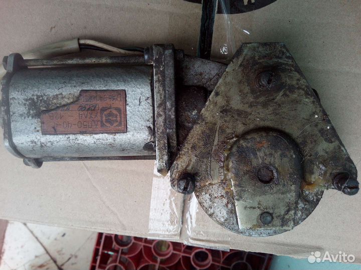 Мотор стеклоподьемника