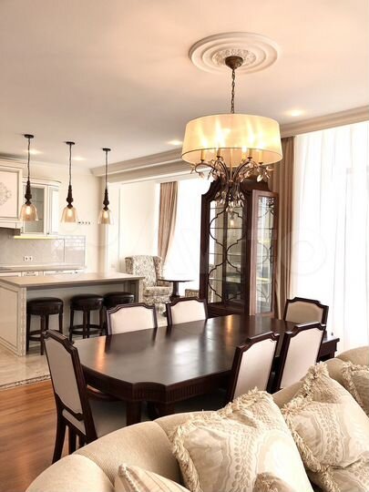 3-к. квартира, 145 м², 15/19 эт.