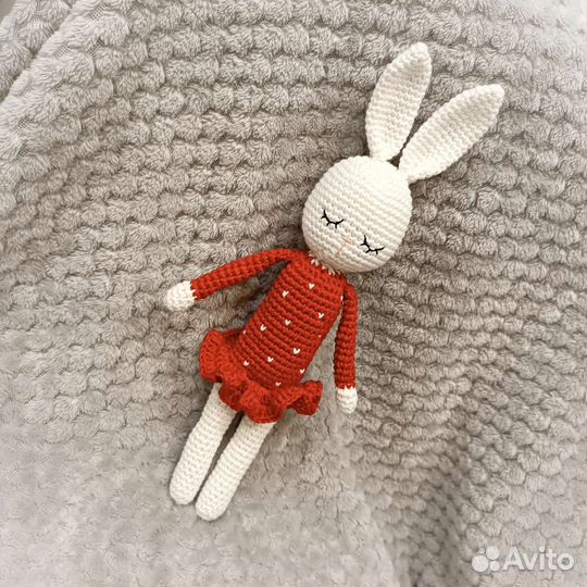 Игрушка зайка