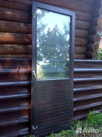 Дверь деревянная с коробкой тройное остекление