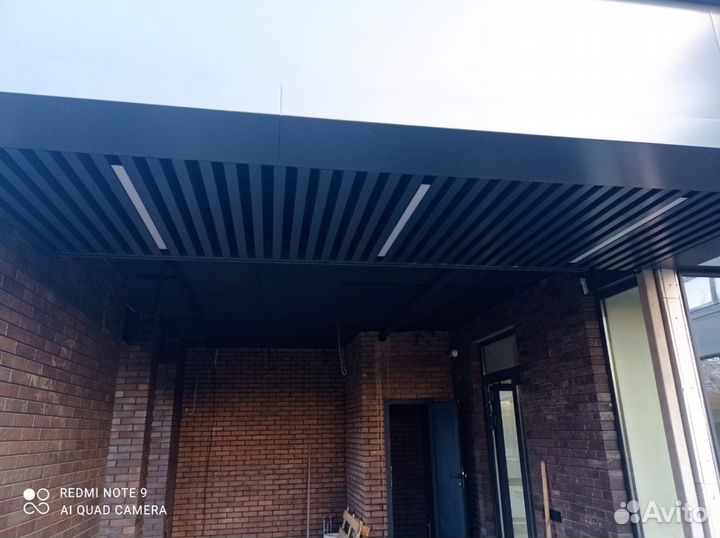 Потолок кубообразный реечный/Цвет 9004