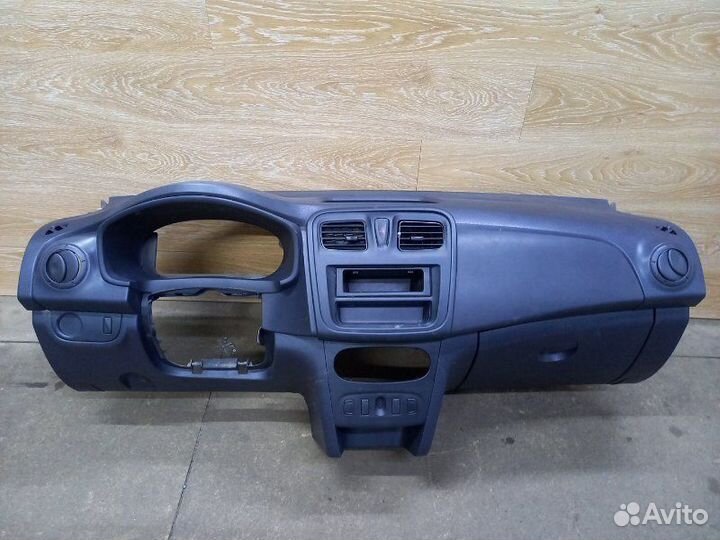 Торпедо Renault Logan седан K7M 812 2015