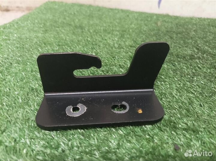 Кронштейн (сопут. товар) Audi Audi A8 4E 2002-2