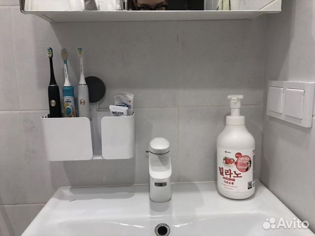 Полка для ванной комнаты без сверления