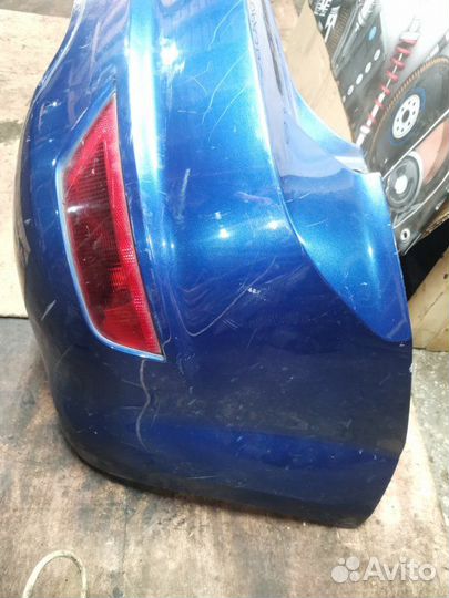 Бампер задний Ford Focus 2 хетчбек 3 двери 2.0