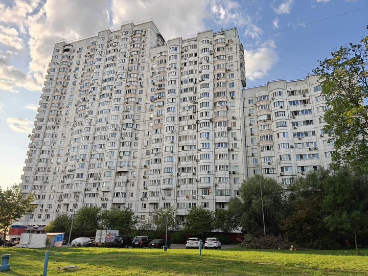 2-к. квартира, 51 м², 5/12 эт.