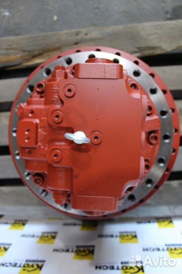 Редуктор хода в сборе с мотором kobelco SK250-6