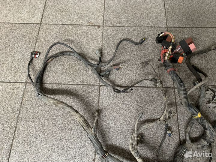 Коса подкапотная Renault Logan