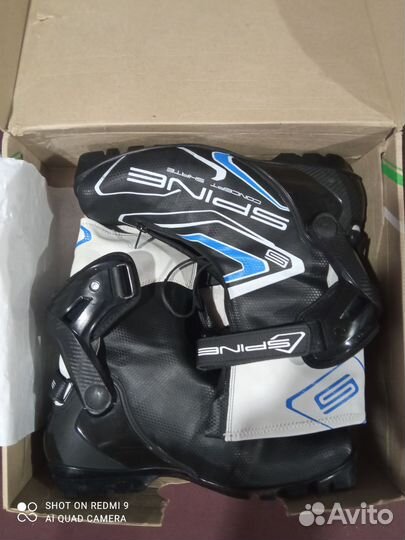 Лыжные ботинки коньковые spine