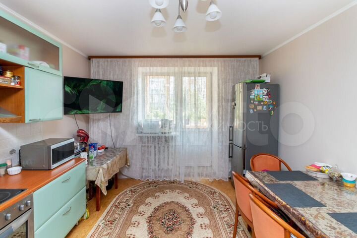 2-к. квартира, 82 м², 4/9 эт.