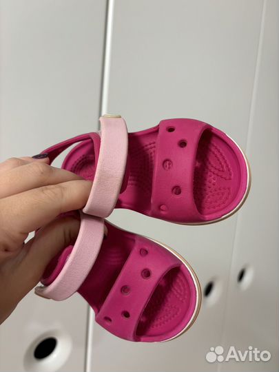 Сандалии для девочки crocs c6