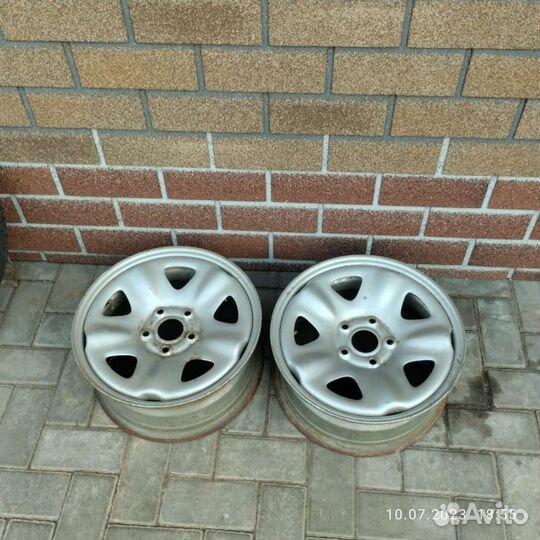 Продам диски R15 5/108