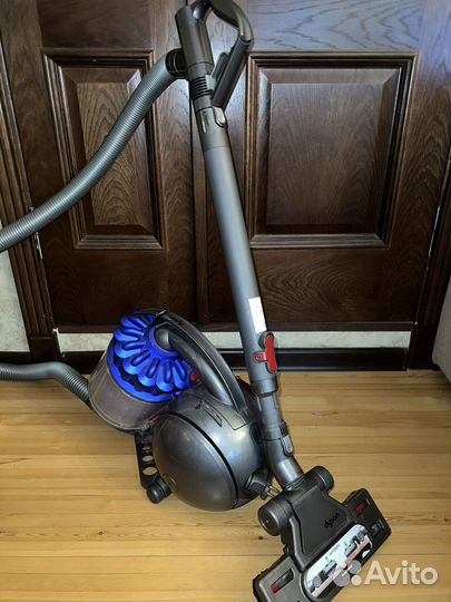 Пылесос Dyson dc 37
