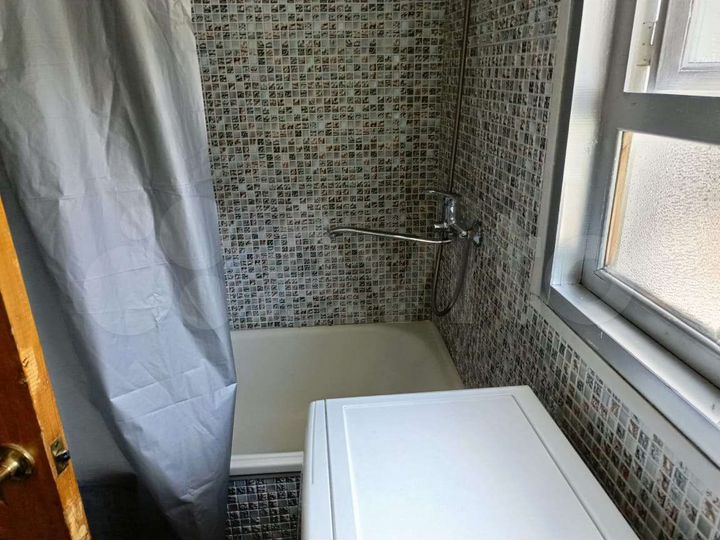 2-к. квартира, 40 м², 1/2 эт.