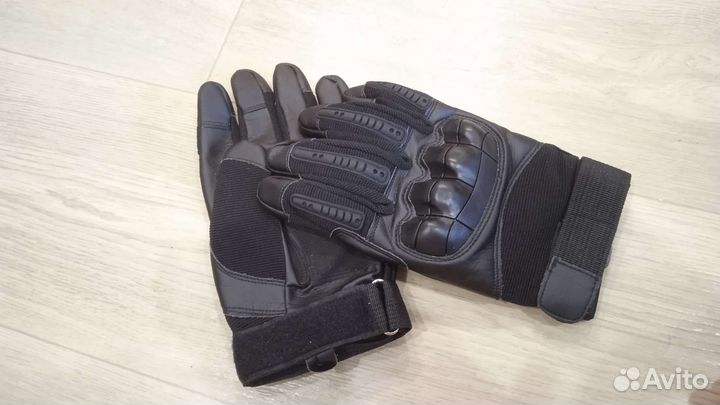 Перчатки тактические