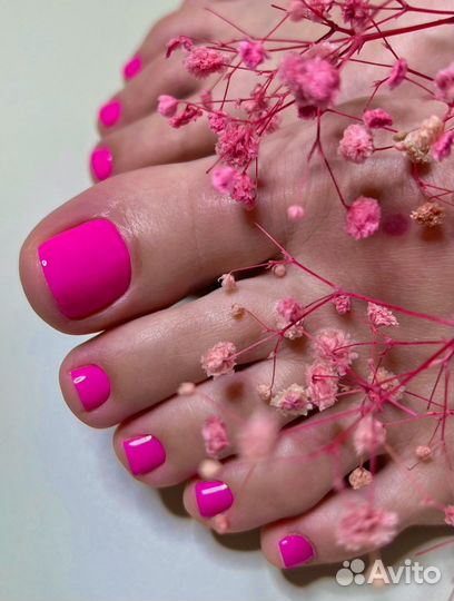 Маникюр,педикюр