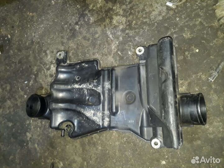 Воздуховод под дроссель митсубиси пинин+