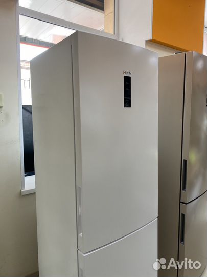 Холодильник-морозильник Haier C2F636cwrg