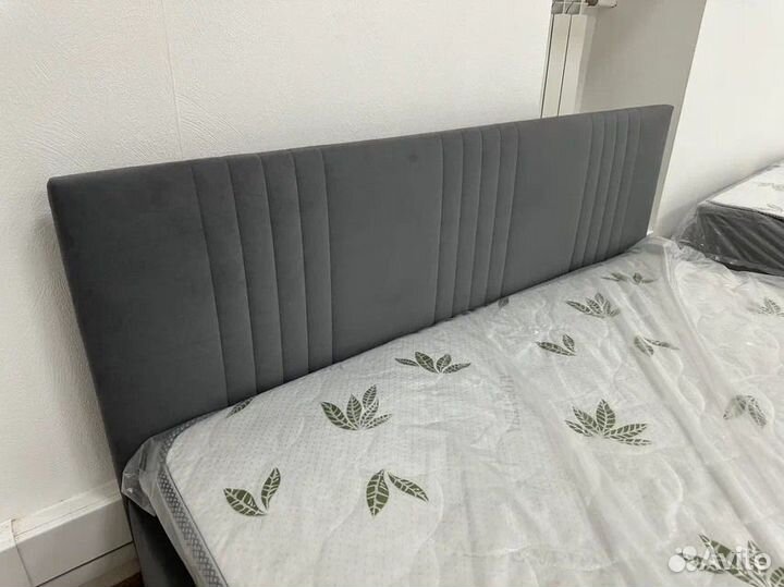 Кровать двухспальная. В наличии. Доставка