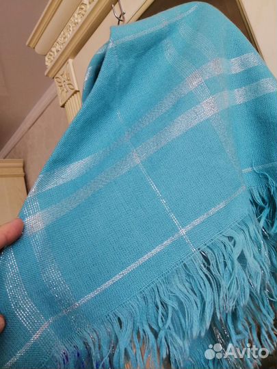 Новый платок чистая шерсть с люрексом 100х100