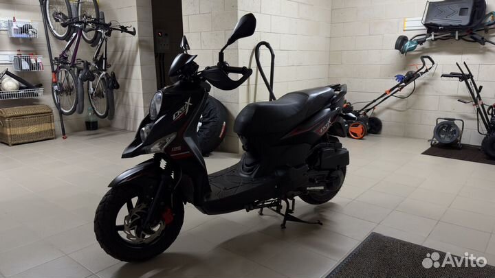 Скутер Sym Crox 125