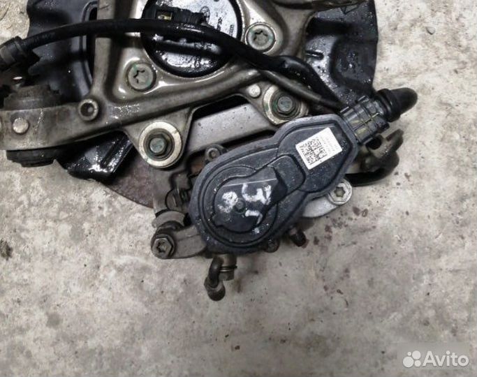 Суппорт задний левый Kia Sportage 5