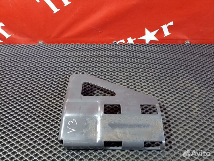 Кронштейн ресивера правый Renault T, Volvo FH