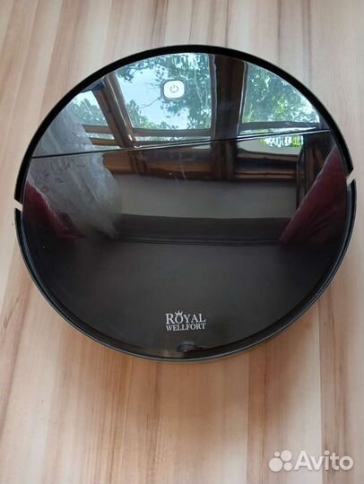 Робот пылесос royal
